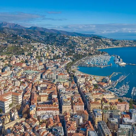 Anna Station 200m From The Sea - Happy Apartmán Sanremo